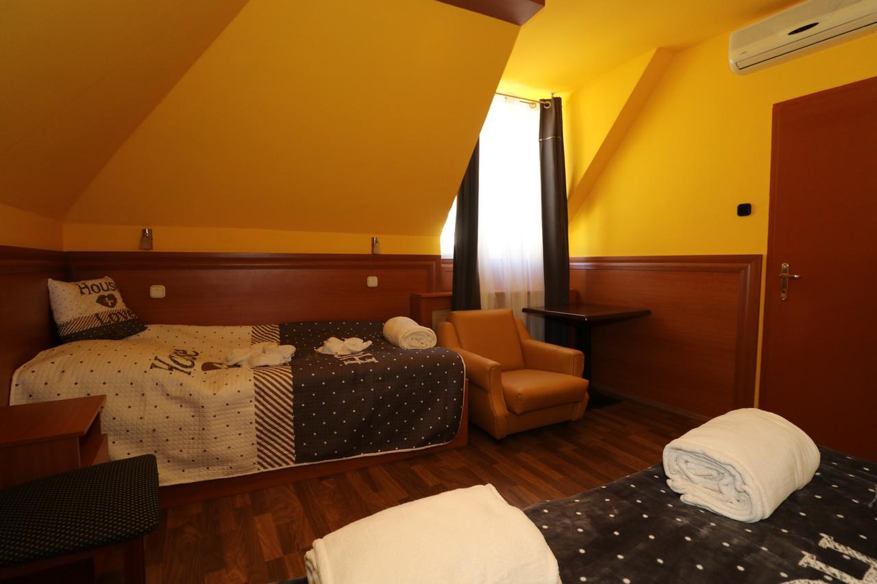 Szekelykert Panzio Bed & Breakfast Miskolc Ngoại thất bức ảnh